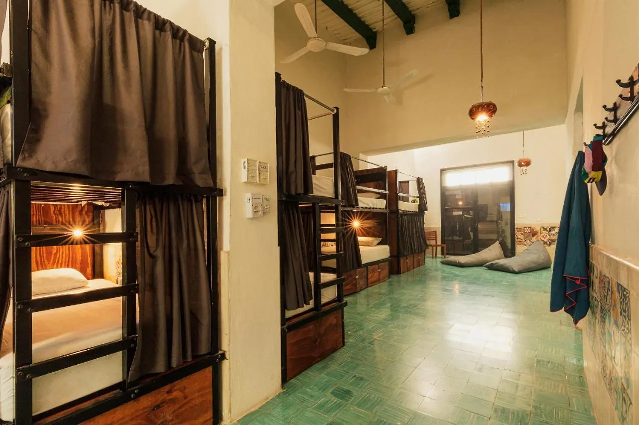Gasthof Che Nomadas Merida Hostel Adults Only