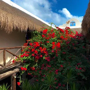 Hotel Lo Nuestro Petit Tulum